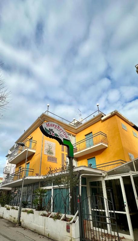 Hotel Margherita - image 1