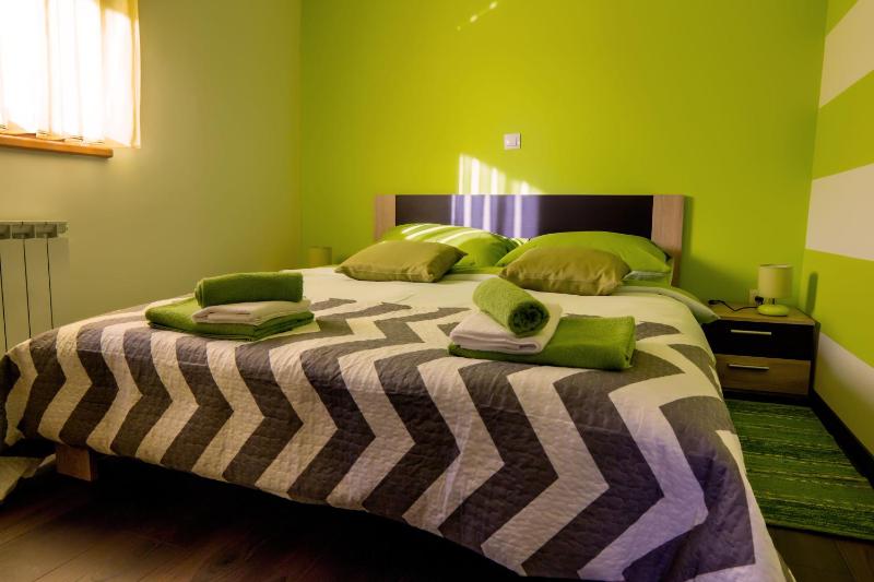 One-Bedroom Apartment image 3