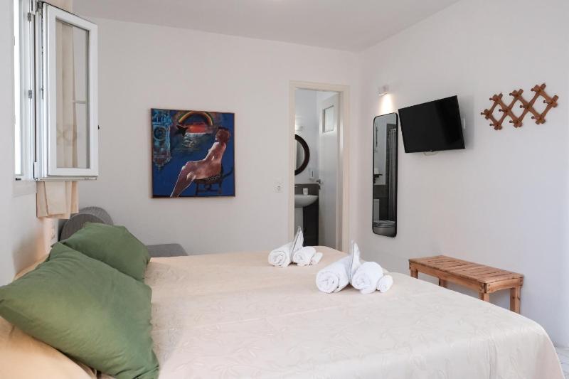 Angela's Rooms - image 9