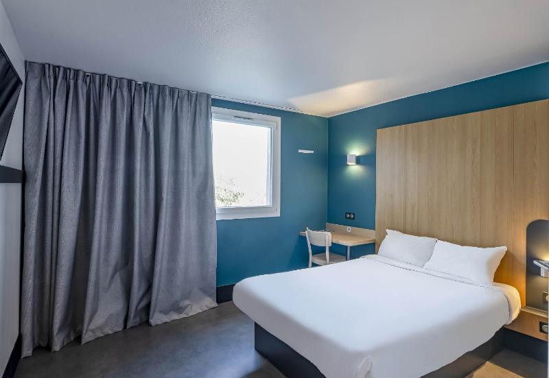 Double Room - Disability Access image 1