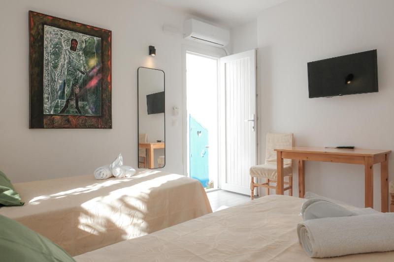 Angela's Rooms - image 15