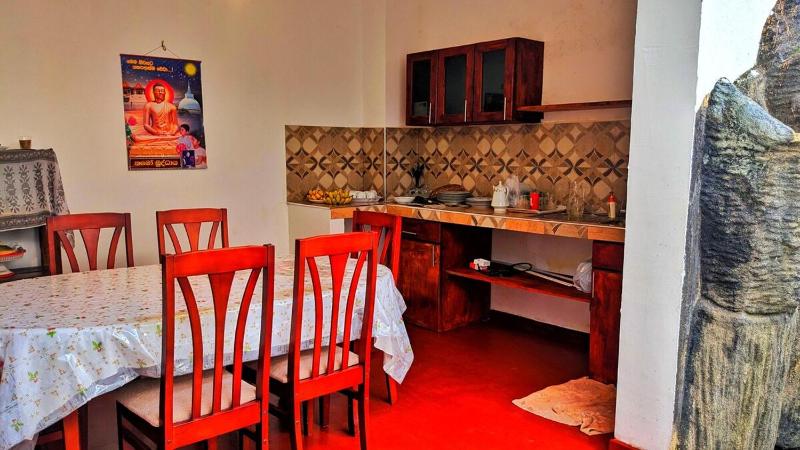Stylish Escape House-Walk to Beach Vacation Rental Hikkaduwa - image 31