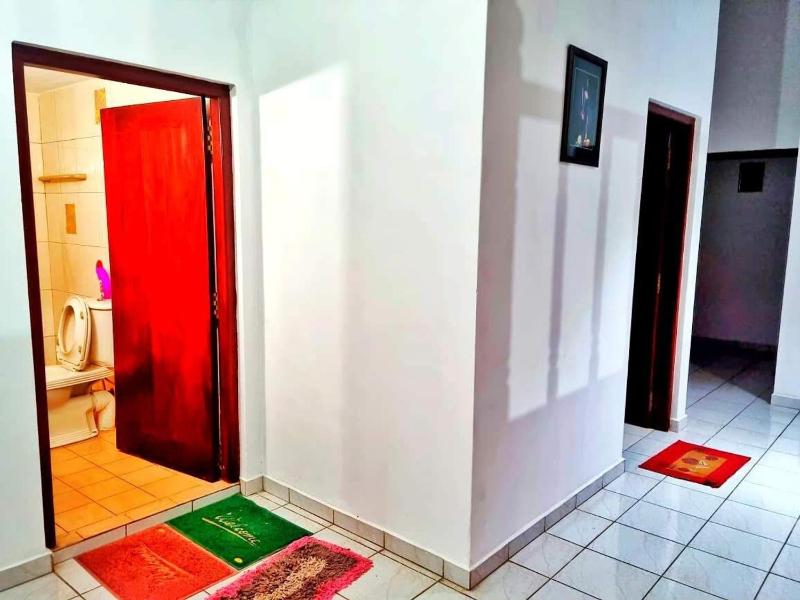 Stylish Escape House-Walk to Beach Vacation Rental Hikkaduwa - image 36