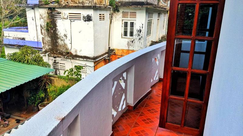 Stylish Escape House-Walk to Beach Vacation Rental Hikkaduwa - image 29