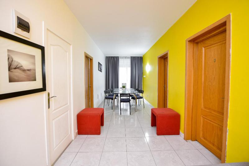 The Lincoln Suites - Central Shabbat Friendly Apartments - image 7