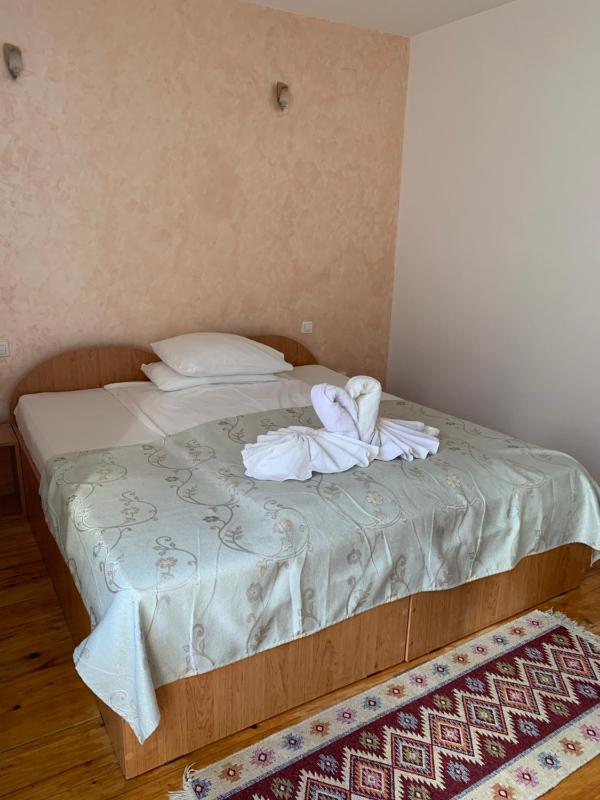 Double Room image 3