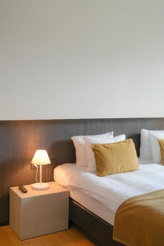 Superior Double Room with Garden View image 3