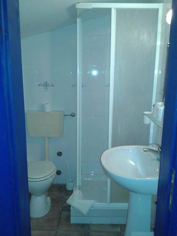 Triple Room (3 Adults) image 2