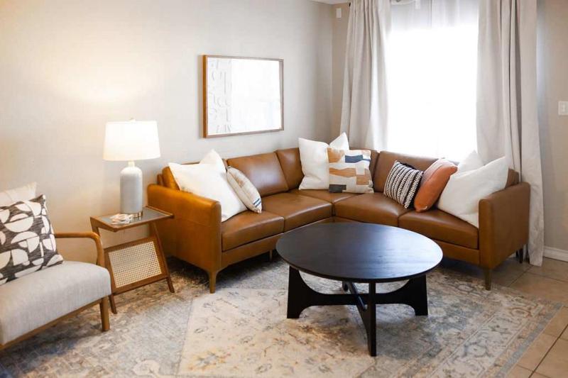 2 Bed 2 Bath 1st Floor Condo w Pool By Beach - image 16