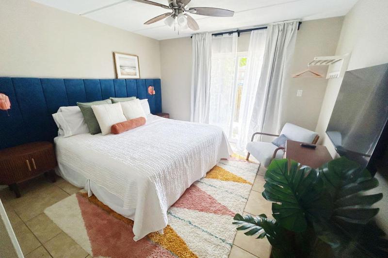 2 Bed 2 Bath 1st Floor Condo w Pool By Beach - image 10