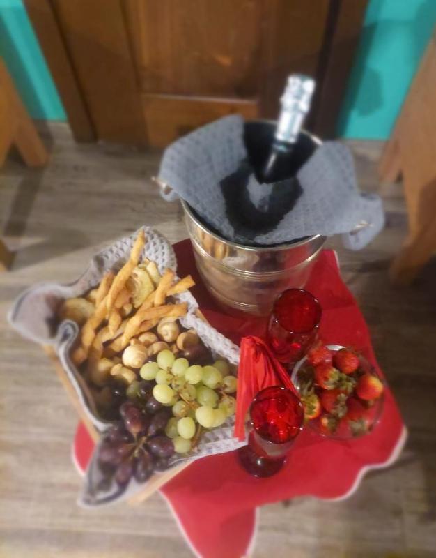 Deluxe Double or Twin Room with Spa Bath image 1