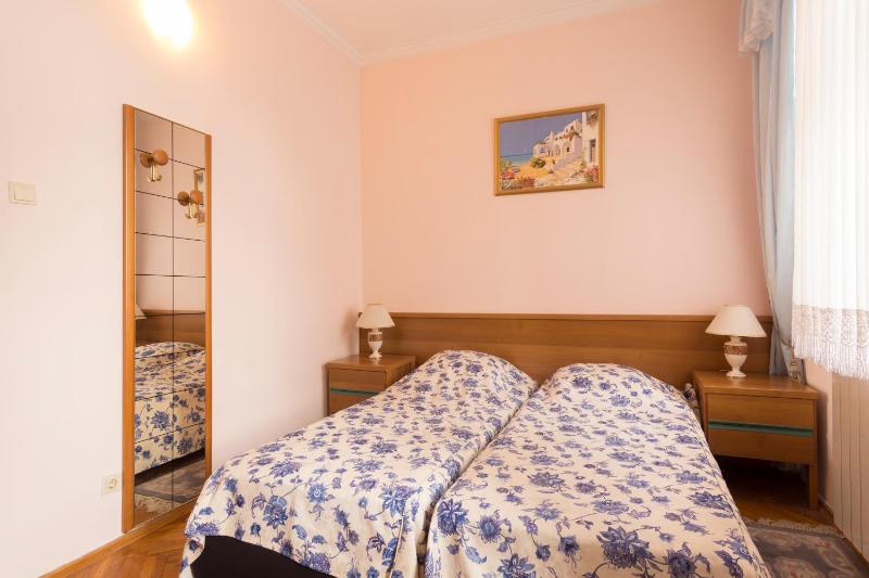 Standard Double or Twin Room (2) image 2