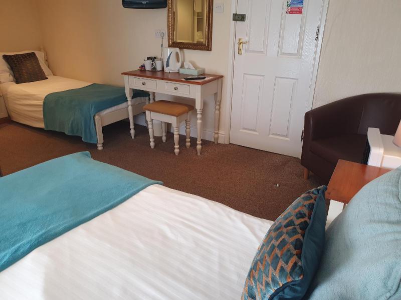 Standard Family Room image 1