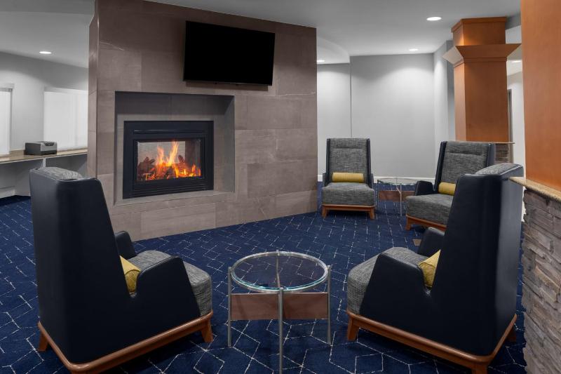 Courtyard by Marriott Phoenix West/Avondale - image 11