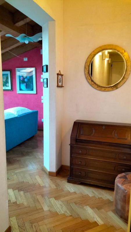 Casa Maffi con terrazzo e box auto in centro città - image 11