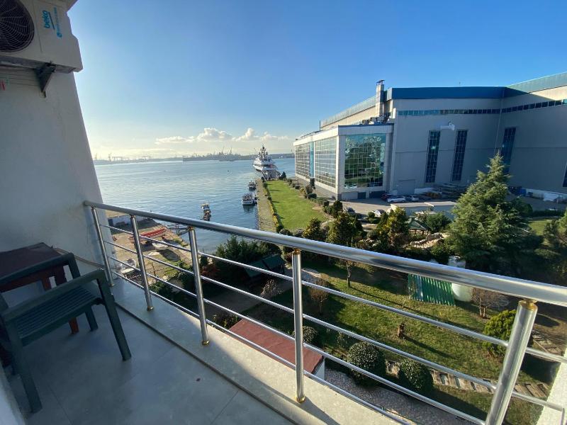 Superior Triple Room with Sea View image 1