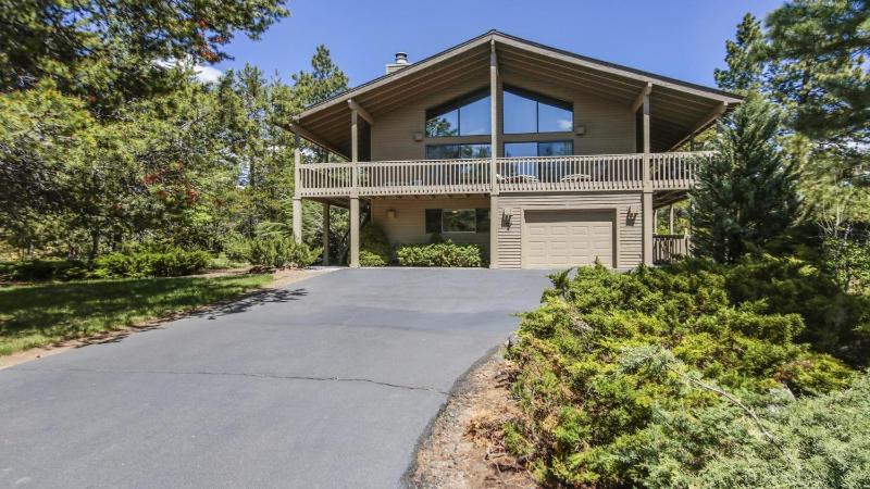 Four-Bedroom Holiday Home image 3