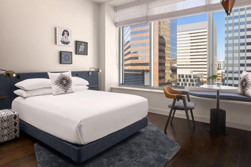 King Room image 4
