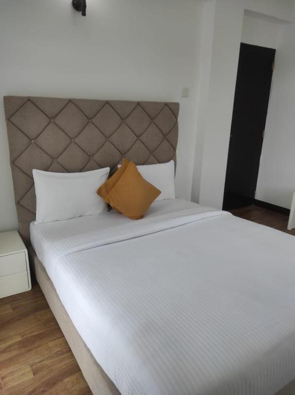 Lunuwarana Hillside Apartment - Glenfall Recidenceis - image 5