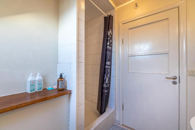 Standard Triple Room image 4