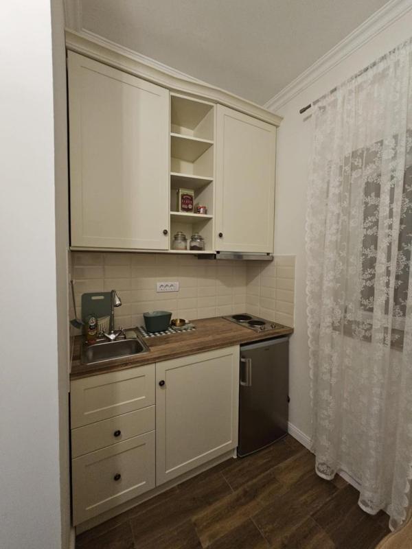 Studio Suzi - image 6