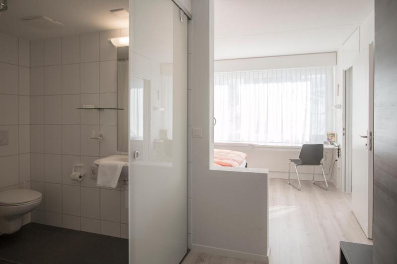 Double Room image 1