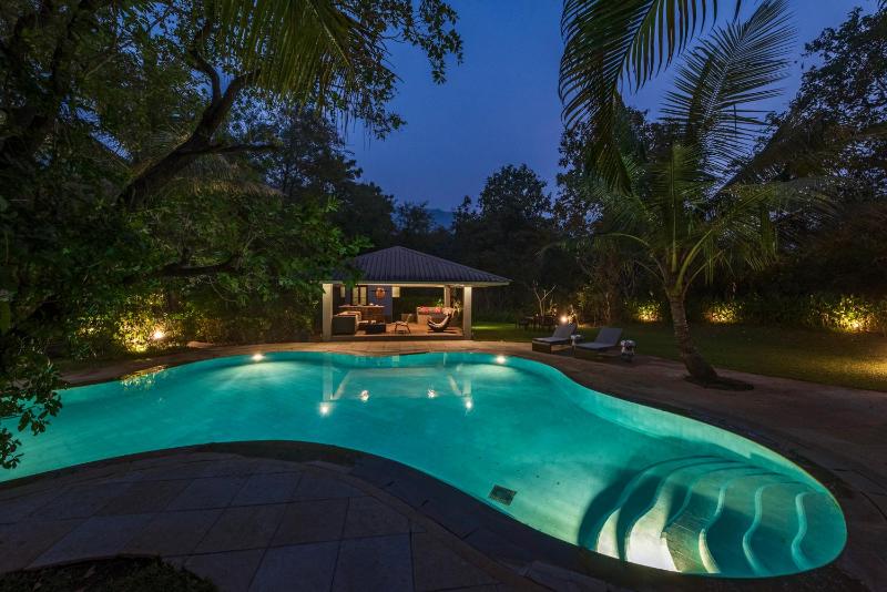 SaffronStays Laguna: 4BR pool villa Alibaug - image 17