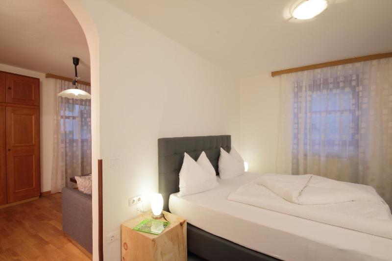 Triple Room image 3