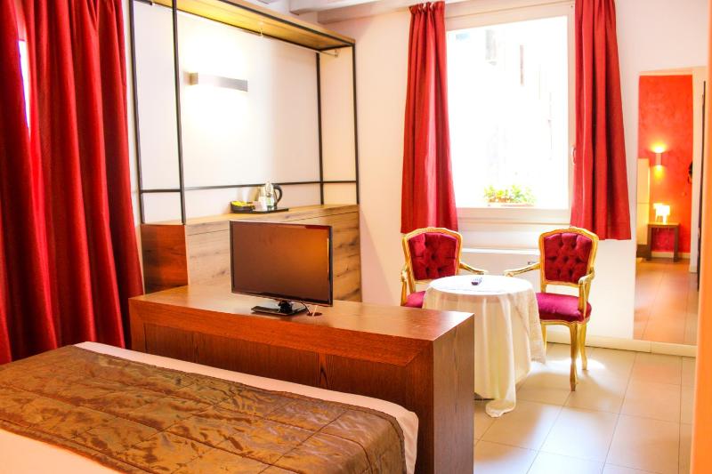 Superior Double or Twin Room image 1