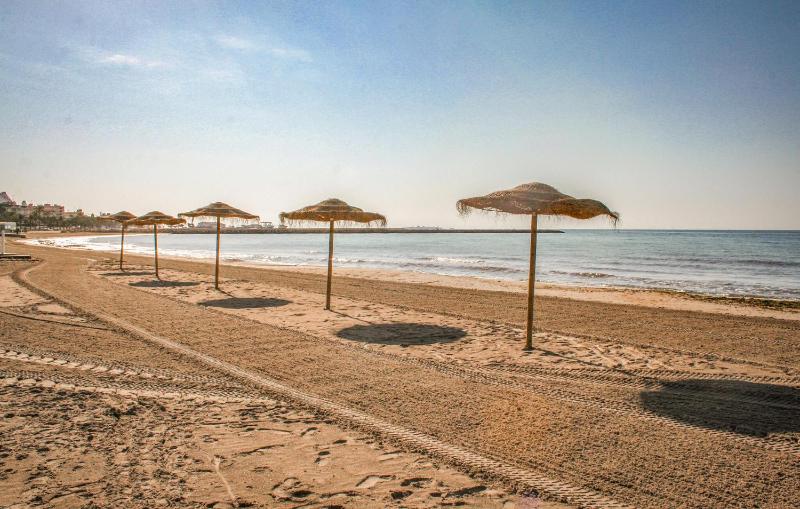 Stunning Apartment In Santa Pola With Wifi - image 16
