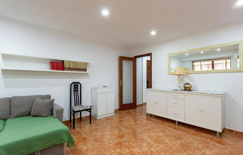 Stunning Apartment In Santa Pola With Wifi - image 19