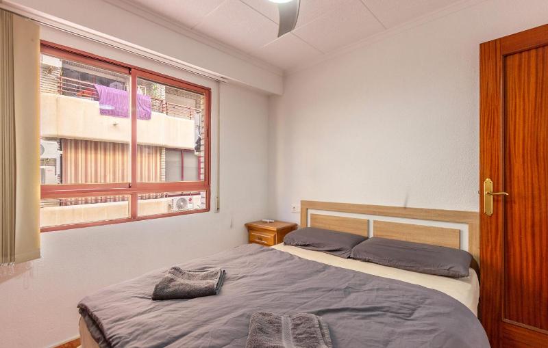 Stunning Apartment In Santa Pola With Wifi - image 6