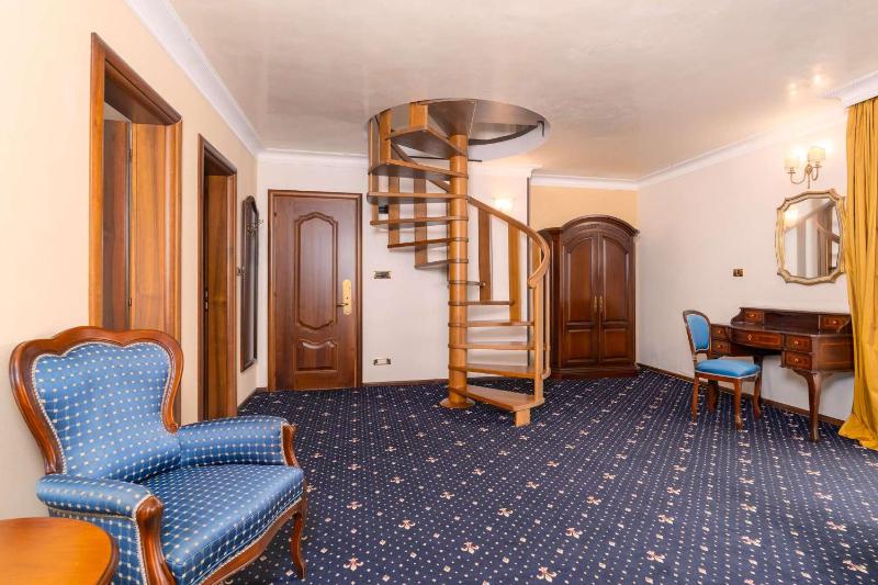 Maisonette image 1