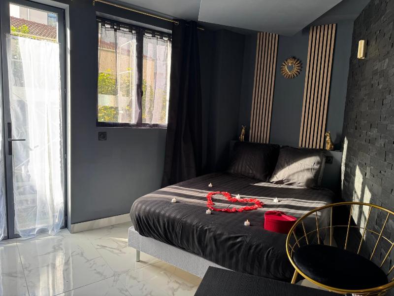Love Room Balneo Menton - image 7