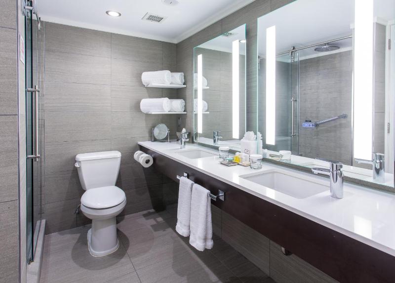 Standard Double Room with Pool View image 3