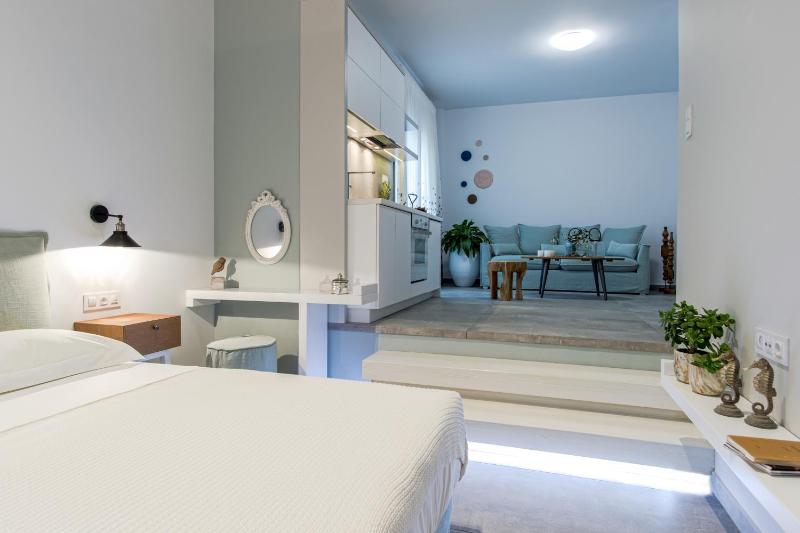 Topos Villas - image 14