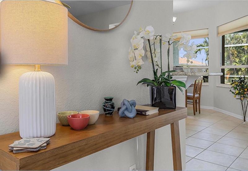 Family Friendly - Private Pool - Sleeps 10 - image 18