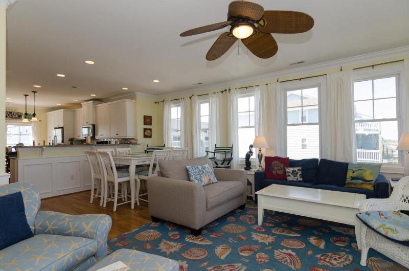 CB Sea #1 by Bryant Real Estate - image 2