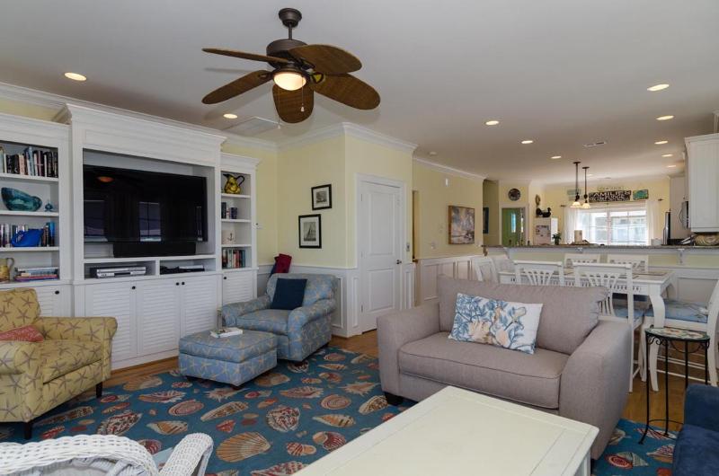 CB Sea #1 by Bryant Real Estate - image 21