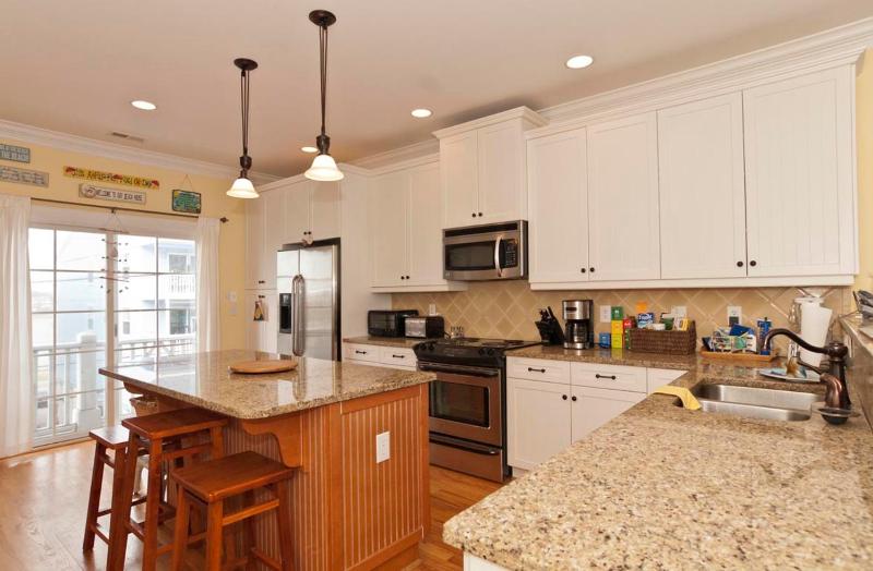 CB Sea #1 by Bryant Real Estate - image 24