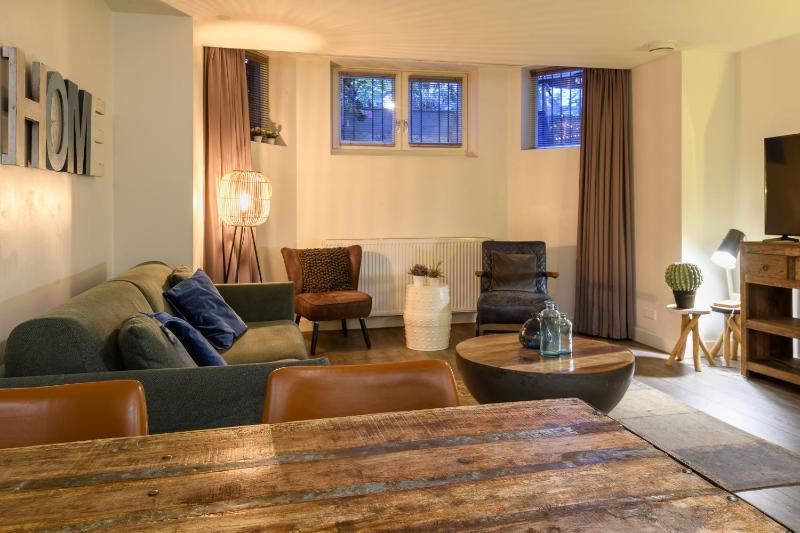 Apartment - Souterrain image 1