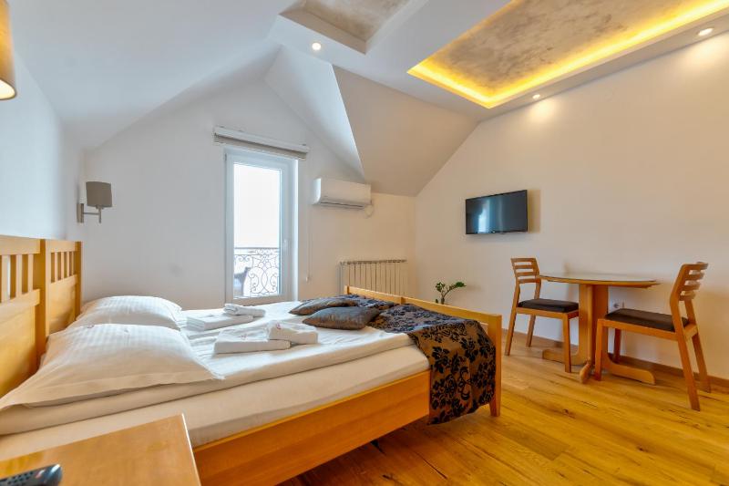 Studio with Terrace image 3