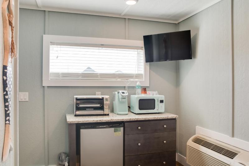 See Sea Motel - image 3