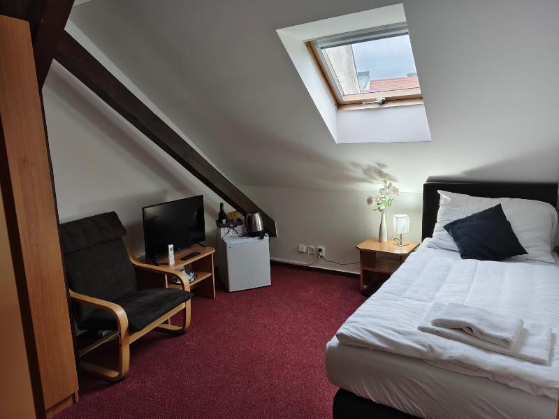 Single Room image 1