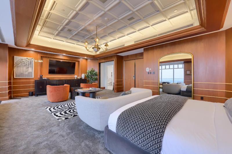 Suite with Terrace image 1