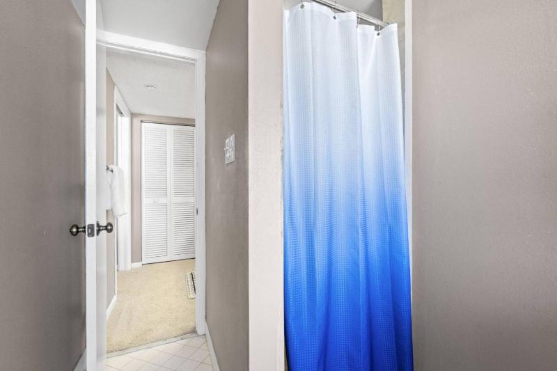 1208 Lighthouse Towers - image 10