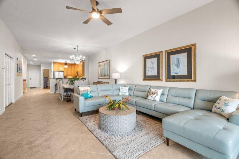 603 Harborview Grande - image 42