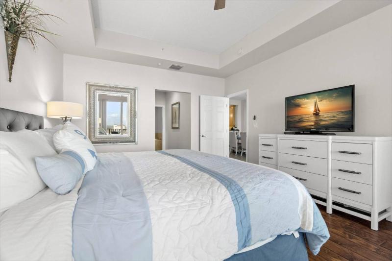 603 Harborview Grande - image 30