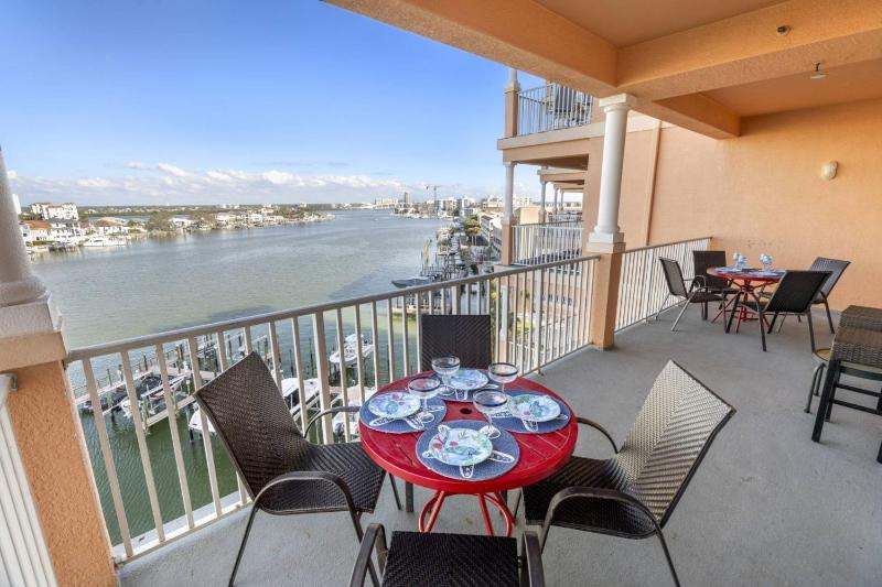 603 Harborview Grande - image 38