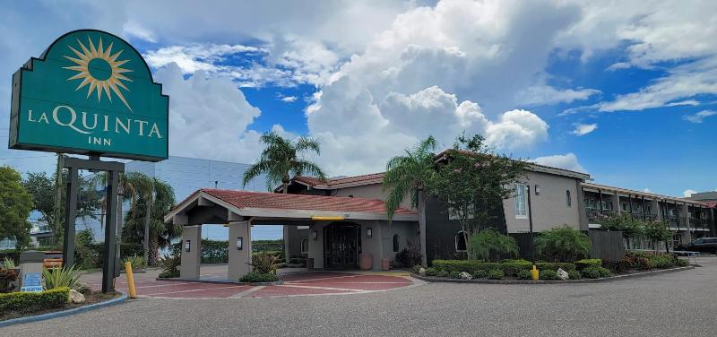 La Quinta Inn Tampa Airport Stadium Westshore - image 9